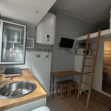 La Casina Small Loft In Versilia *